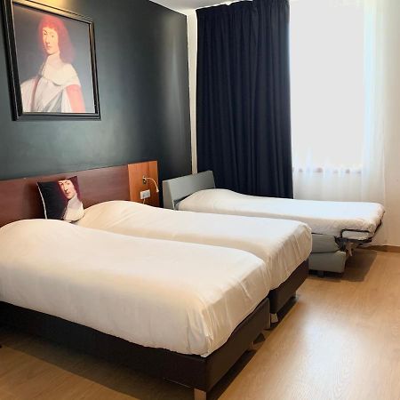 Hotel Des Lys Βερσαλλίες Εξωτερικό φωτογραφία